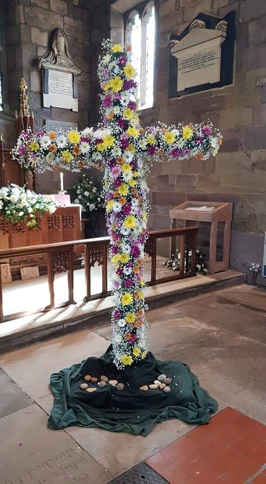 Easter Cross with Flowers
